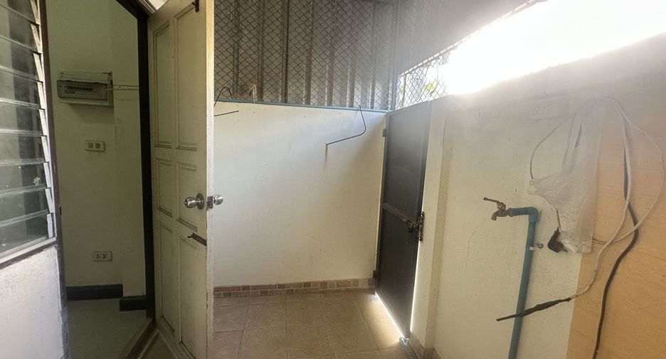 For sale and for rent 3 bedrooms townhouse in Hua Hin, Prachuap Khiri Khan