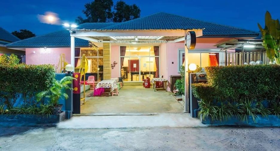 For rent 4 bedrooms villa in Hua Hin, Prachuap Khiri Khan
