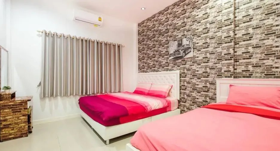 For rent 4 bedrooms villa in Hua Hin, Prachuap Khiri Khan
