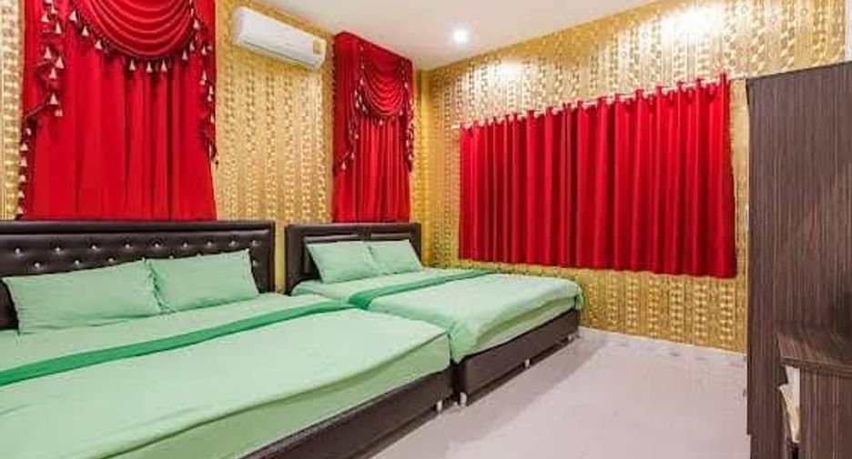For rent 4 bedrooms villa in Hua Hin, Prachuap Khiri Khan