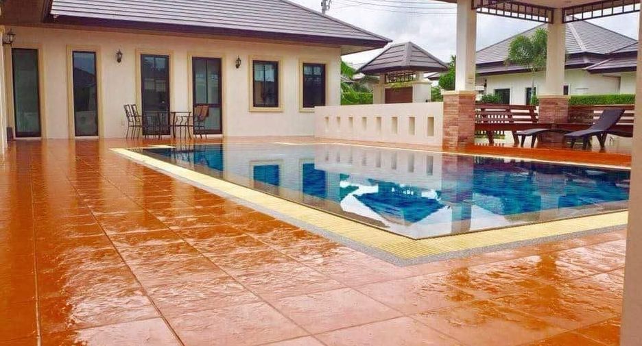 For rent 3 bedrooms villa in Hua Hin, Prachuap Khiri Khan