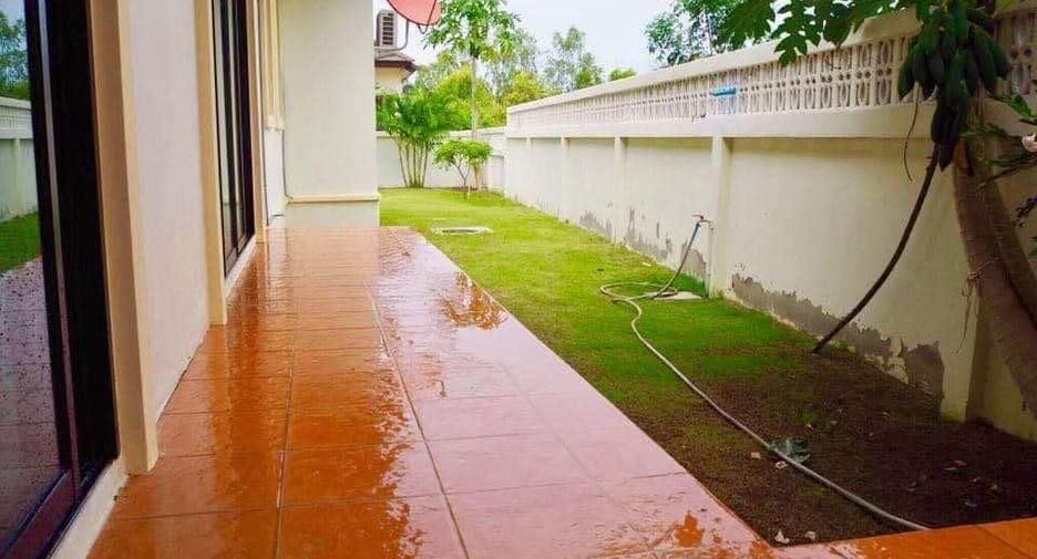 For rent 3 bedrooms villa in Hua Hin, Prachuap Khiri Khan