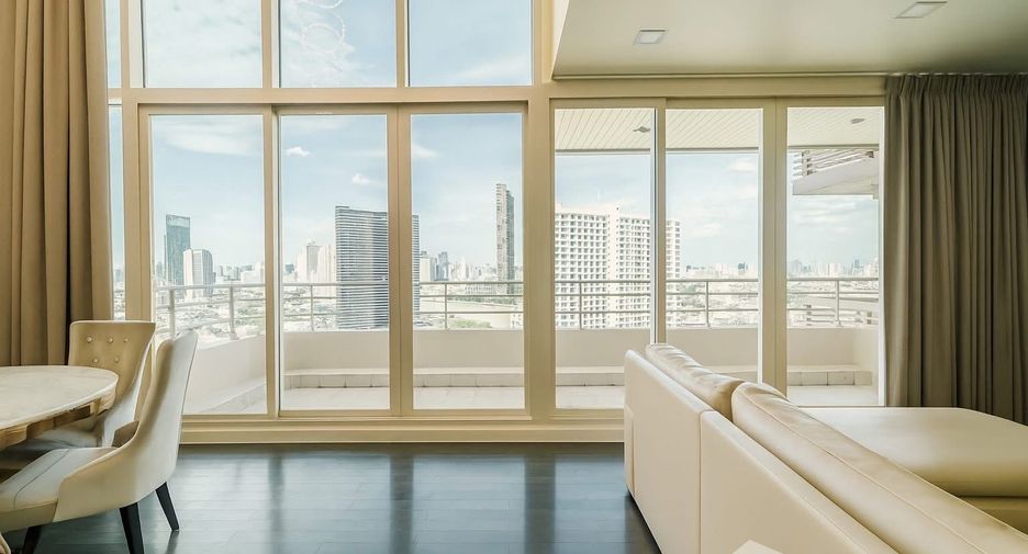 For sale 3 bedrooms condo in Bang Kho Laem, Bangkok