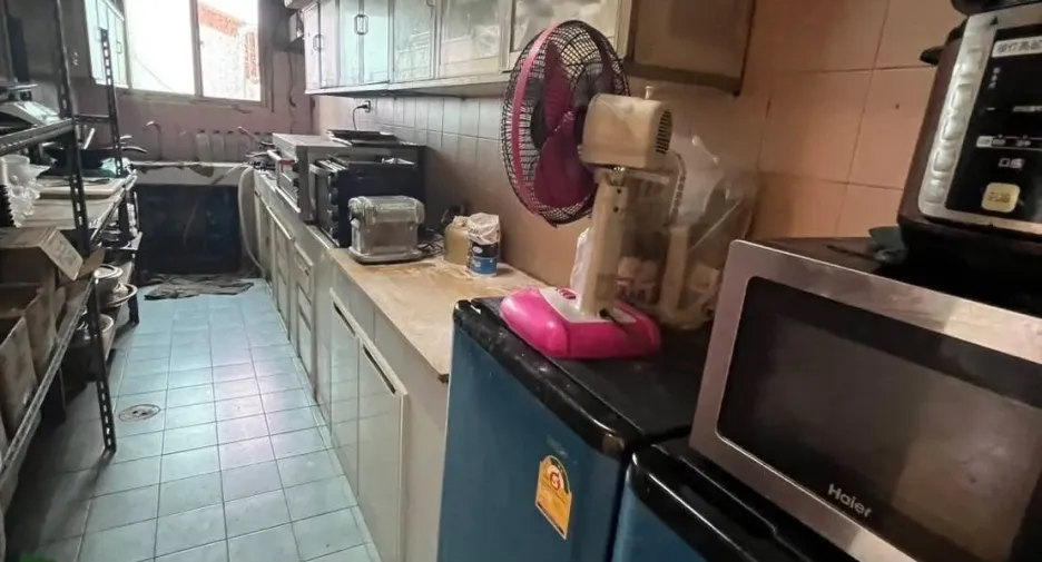 For sale 5 ベッドルーム townhouse in Bang Lamung, Chonburi