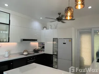 For sale 4 ベッドルーム villa in Bang Lamung, Chonburi