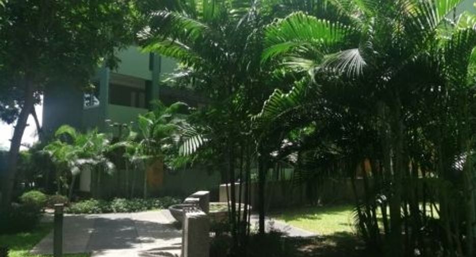For sale 1 bed condo in Khan Na Yao, Bangkok