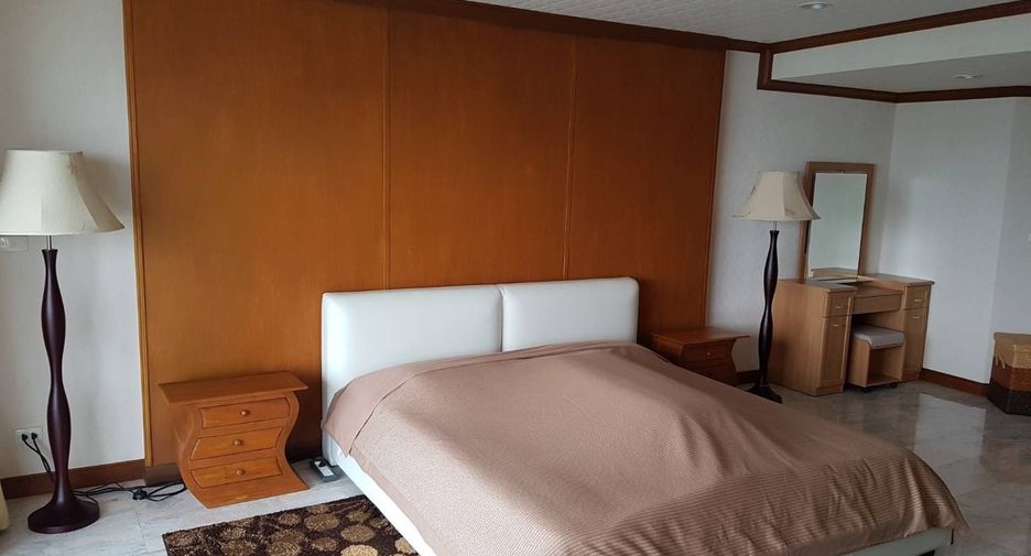 For rent 3 bedrooms condo in Hua Hin, Prachuap Khiri Khan