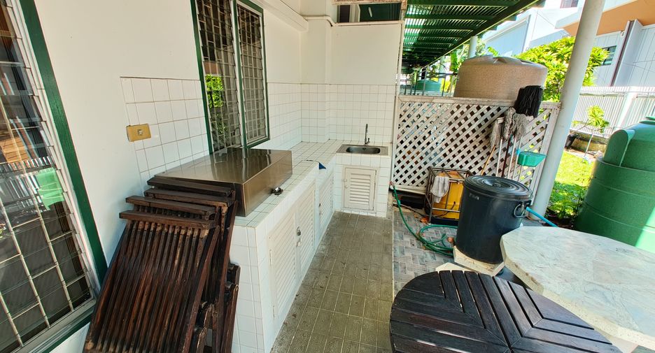 For sale and for rent 3 bedrooms townhouse in Hua Hin, Prachuap Khiri Khan