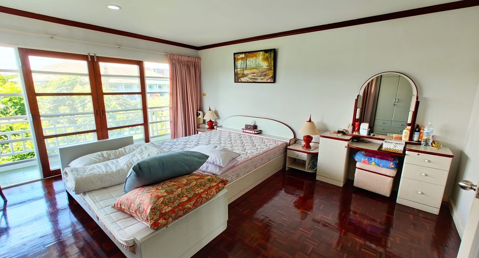 For sale and for rent 3 bedrooms townhouse in Hua Hin, Prachuap Khiri Khan