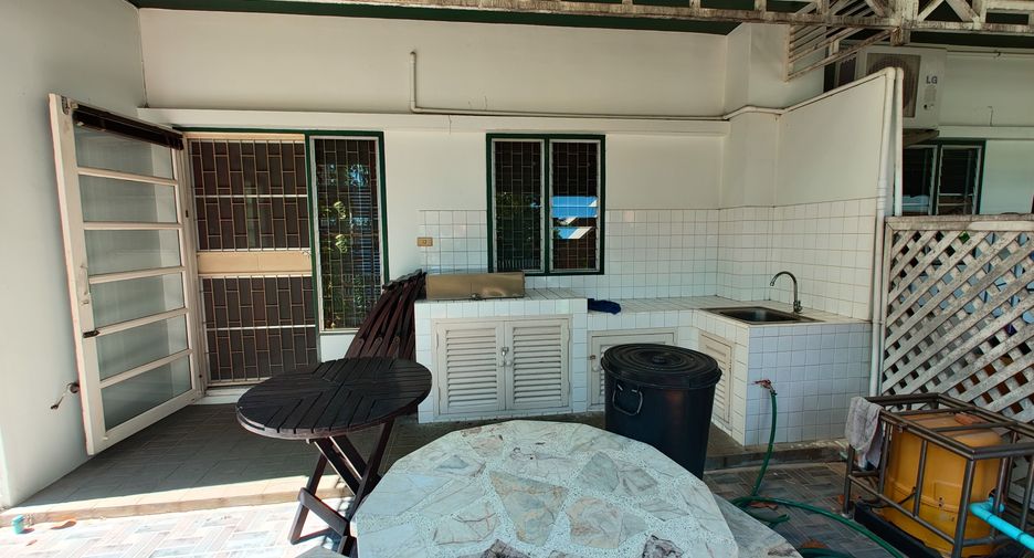 For sale and for rent 3 bedrooms townhouse in Hua Hin, Prachuap Khiri Khan