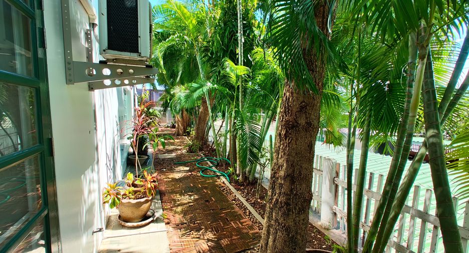 For sale and for rent 3 bedrooms townhouse in Hua Hin, Prachuap Khiri Khan