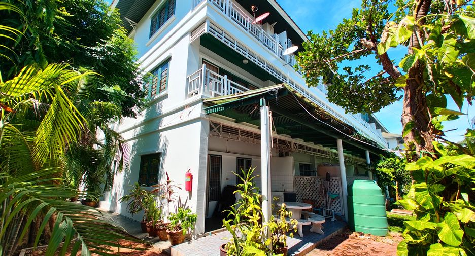 For sale and for rent 3 bedrooms townhouse in Hua Hin, Prachuap Khiri Khan
