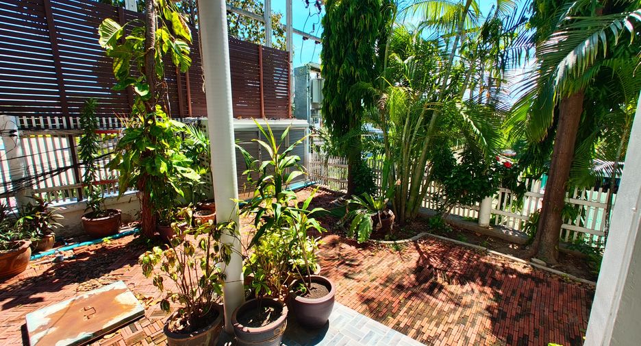 For sale and for rent 3 bedrooms townhouse in Hua Hin, Prachuap Khiri Khan