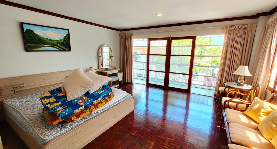 For sale and for rent 3 bedrooms townhouse in Hua Hin, Prachuap Khiri Khan