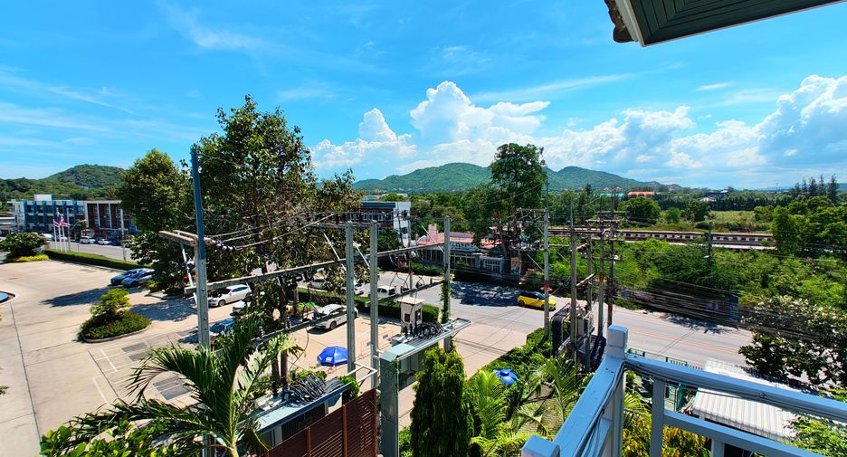 For sale and for rent 3 bedrooms townhouse in Hua Hin, Prachuap Khiri Khan