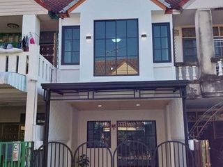For sale 2 bedrooms townhouse in Sai Mai, Bangkok