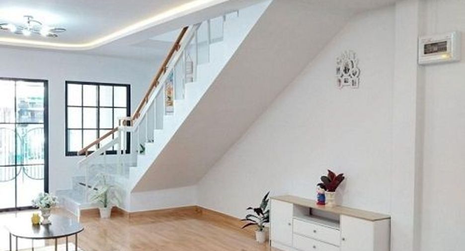For sale 2 bedrooms townhouse in Sai Mai, Bangkok