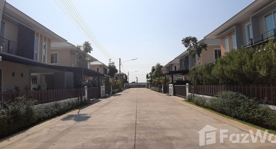 For sale 3 ベッドルーム house in Phutthamonthon, Nakhon Pathom