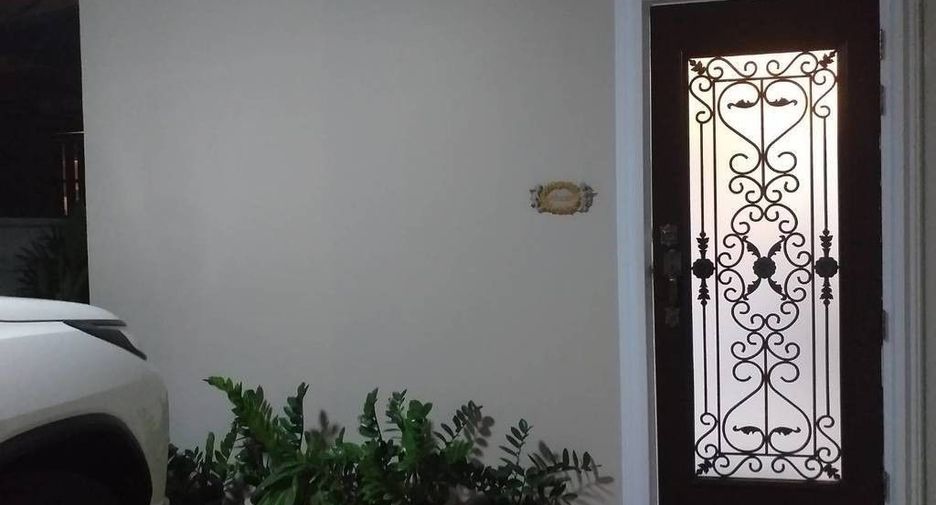 For sale 3 ベッドルーム house in Phutthamonthon, Nakhon Pathom