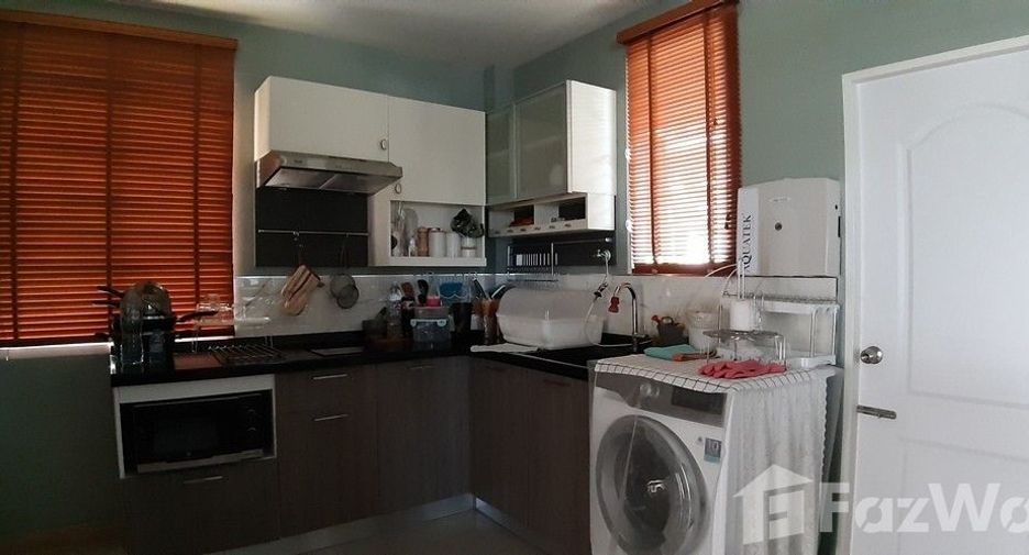 For sale 3 ベッドルーム house in Phutthamonthon, Nakhon Pathom