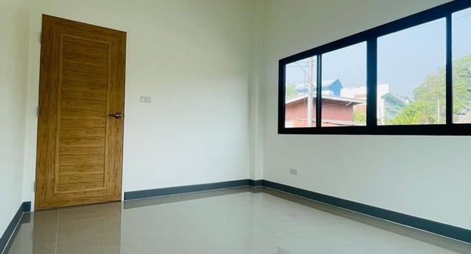 Casa en venta de 3 habitaciones en Saraphi, Chiang Mai