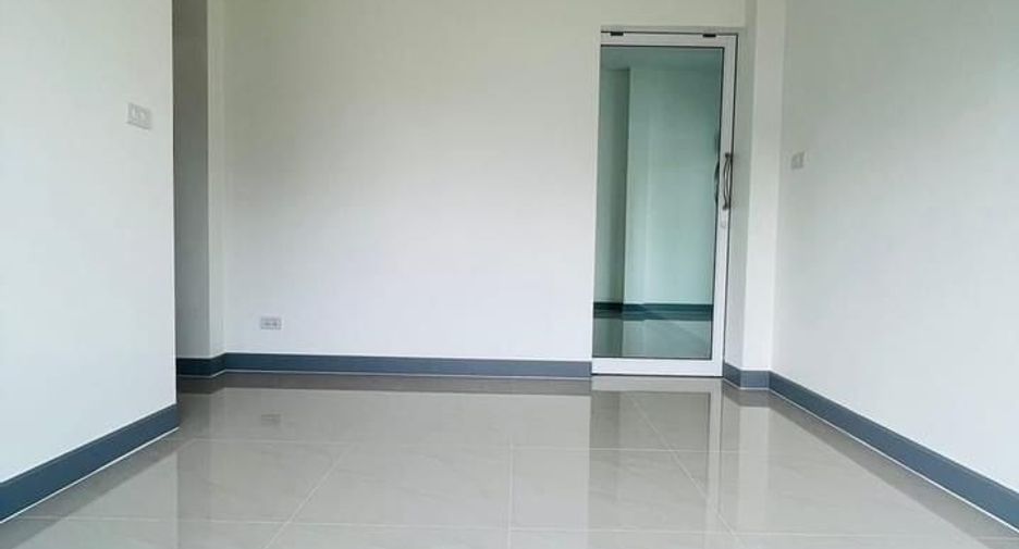 Casa en venta de 3 habitaciones en Saraphi, Chiang Mai