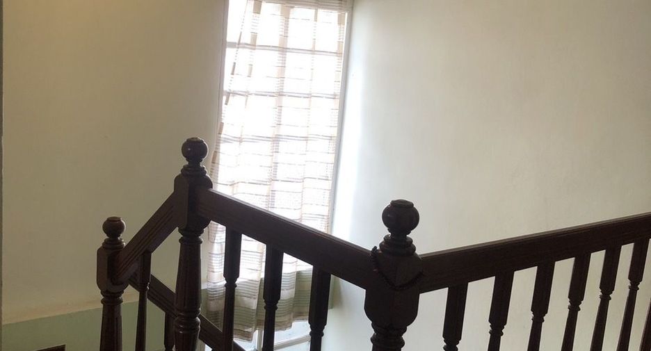 For sale 3 bedrooms house in Saphan Sung, Bangkok