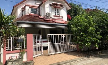 For sale 3 bedrooms house in Saphan Sung, Bangkok