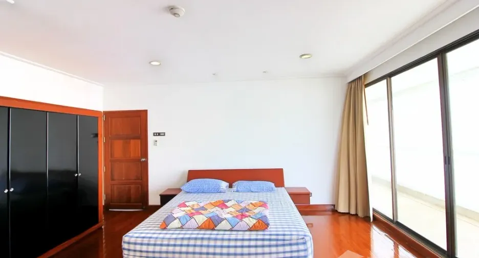 For rent 2 bedrooms condo in Bang Lamung, Chonburi
