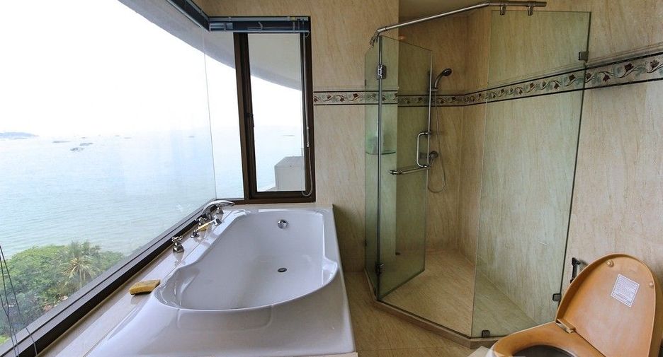 For rent 2 bedrooms condo in Bang Lamung, Chonburi