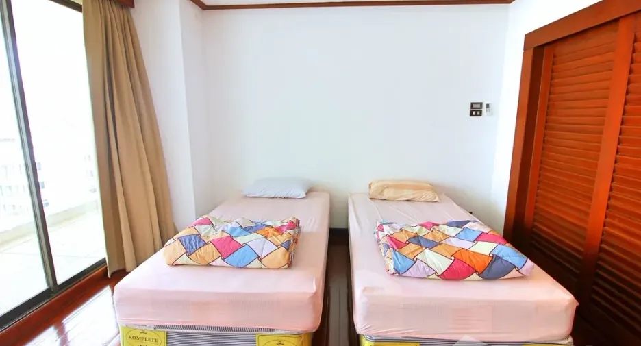 For rent 2 bedrooms condo in Bang Lamung, Chonburi