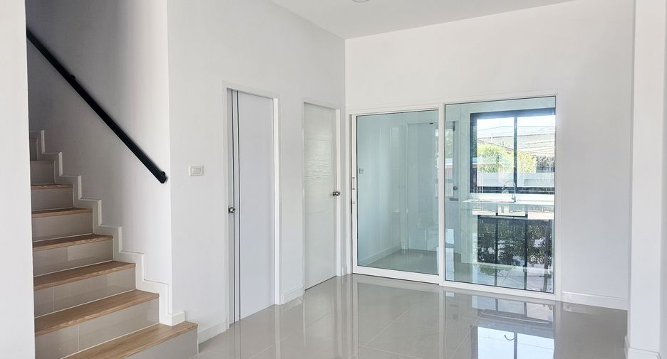 For sale 4 bedrooms house in Mueang Nakhon Pathom, Nakhon Pathom