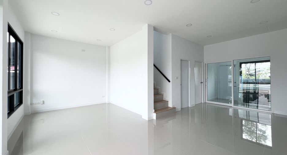For sale 4 bedrooms house in Mueang Nakhon Pathom, Nakhon Pathom