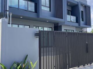 Продажа 4 спальни дом в Mueang Nakhon Pathom, Накхонпатхом