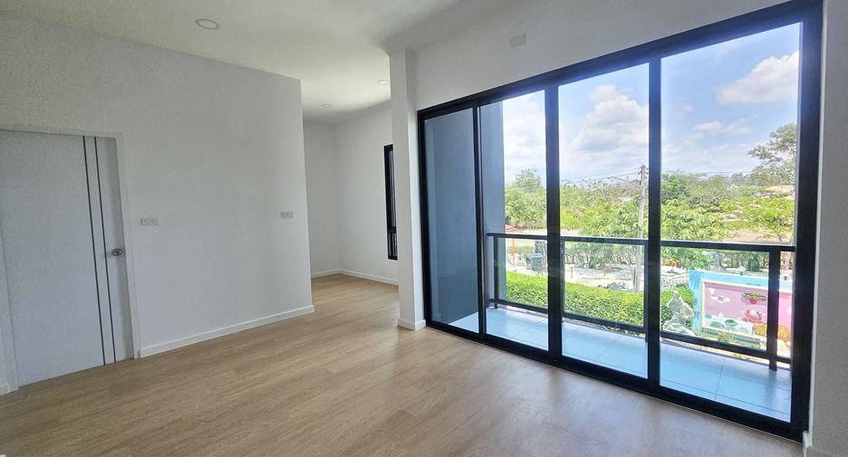 For sale 4 bedrooms house in Mueang Nakhon Pathom, Nakhon Pathom