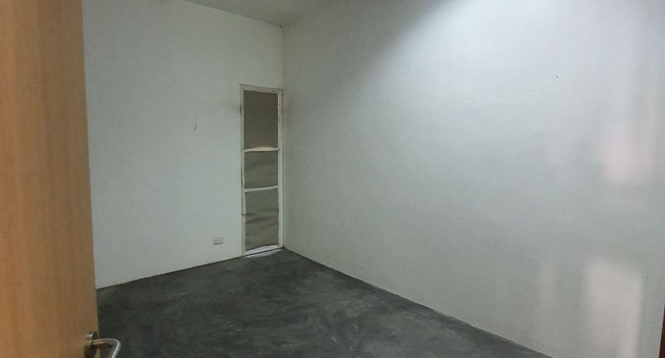 For sale 3 bedrooms house in Bang Khen, Bangkok