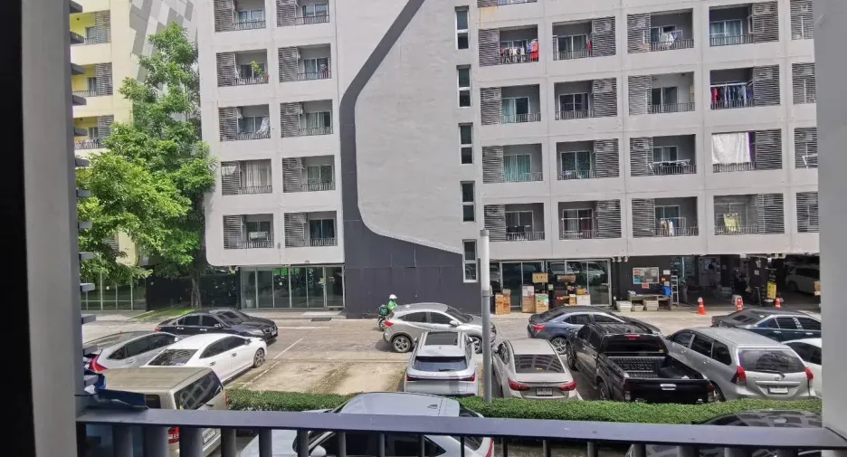À vendre studio condo à Bang Na, Bangkok