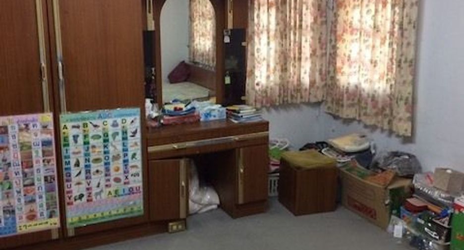 For sale 5 bedrooms house in Chatuchak, Bangkok