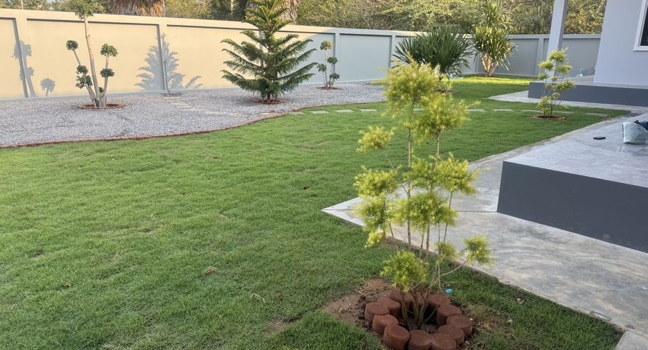 For sale and for rent 3 bedrooms house in Pran Buri, Prachuap Khiri Khan