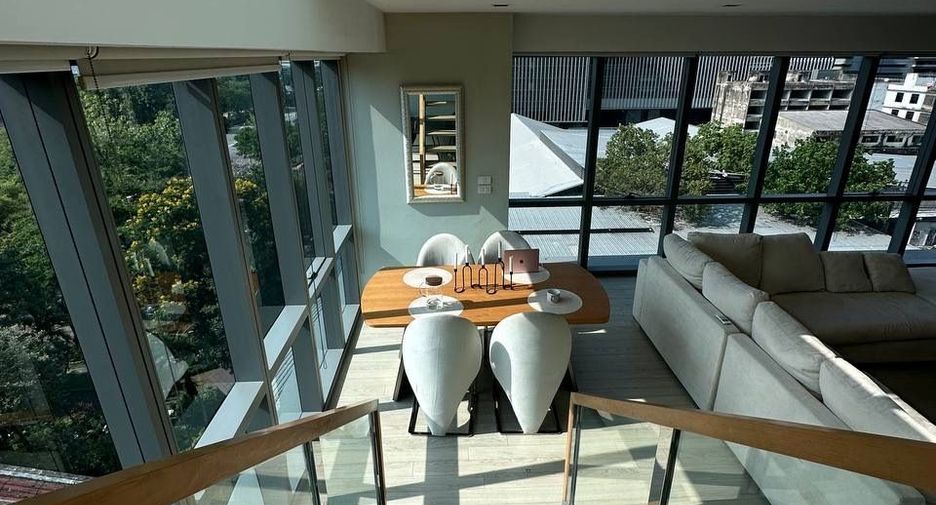 For sale and for rent 2 bedrooms condo in Watthana, Bangkok