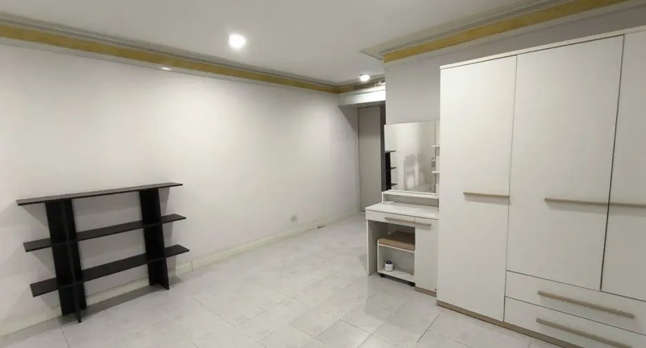 For rent 1 bed condo in Cha Am, Phetchaburi
