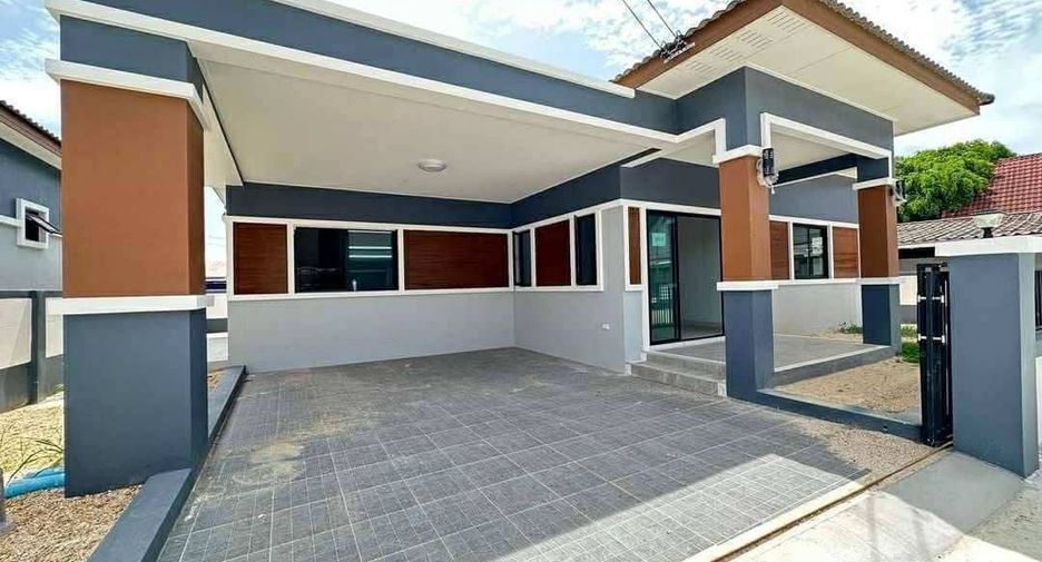 Haus zur Miete mit 3 Zimmer in Bang Lamung, Chonburi