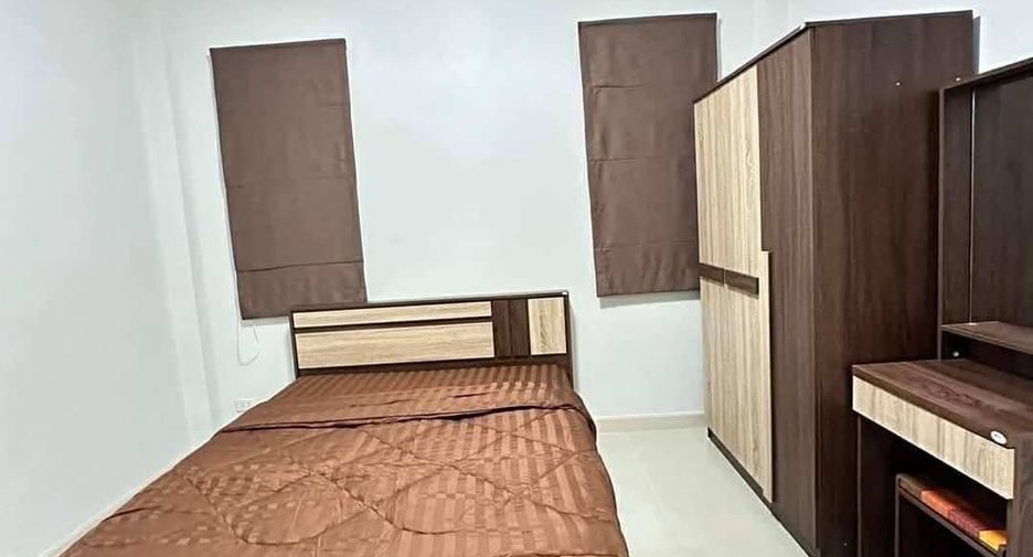 Haus zur Miete mit 3 Zimmer in Bang Lamung, Chonburi