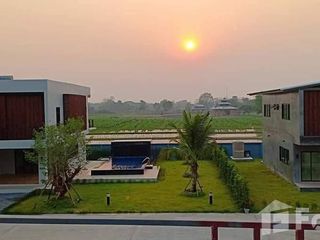 For sale land in San Kamphaeng, Chiang Mai