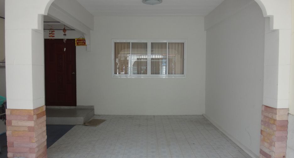 出售 3 卧室 联排别墅 在 Mueang Nakhon Ratchasima, Nakhon Ratchasima