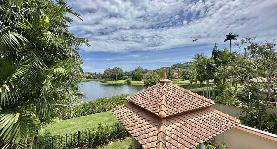 For sale 4 bedrooms villa in Thalang, Phuket