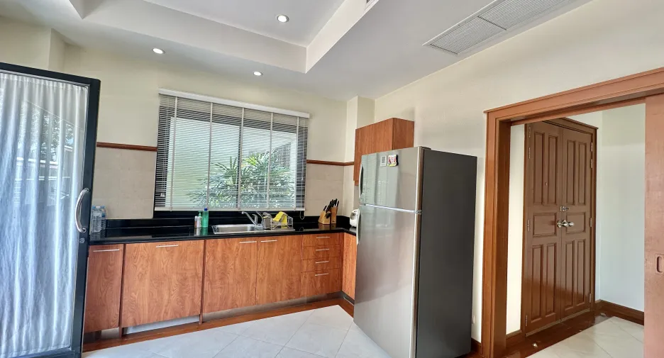 For sale 4 bedrooms villa in Thalang, Phuket
