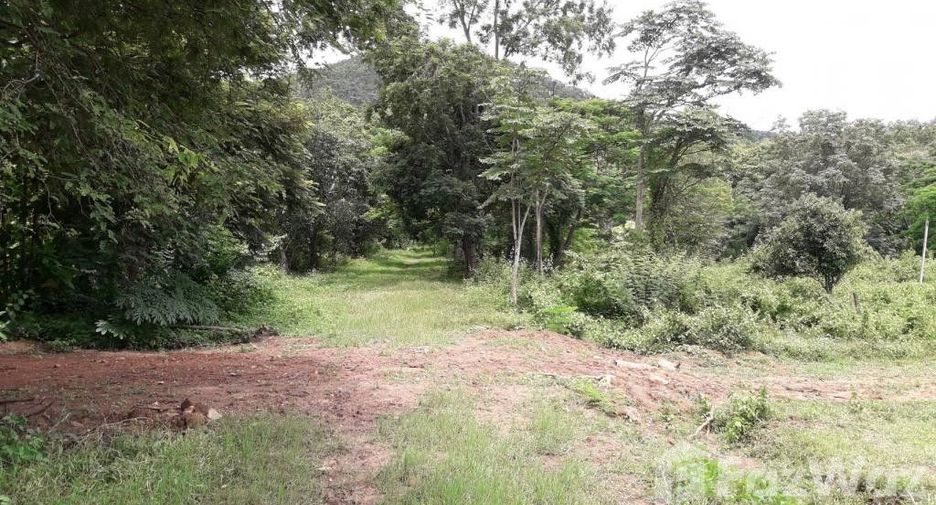 For sale land in San Kamphaeng, Chiang Mai
