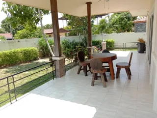 Haus zum Kauf mit 3 Zimmer in Cha Am, Phetchaburi