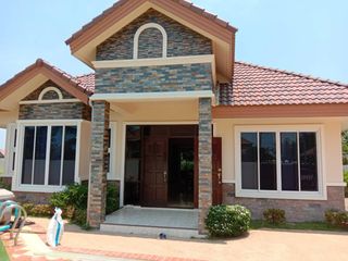 Haus zum Kauf mit 3 Zimmer in Cha Am, Phetchaburi